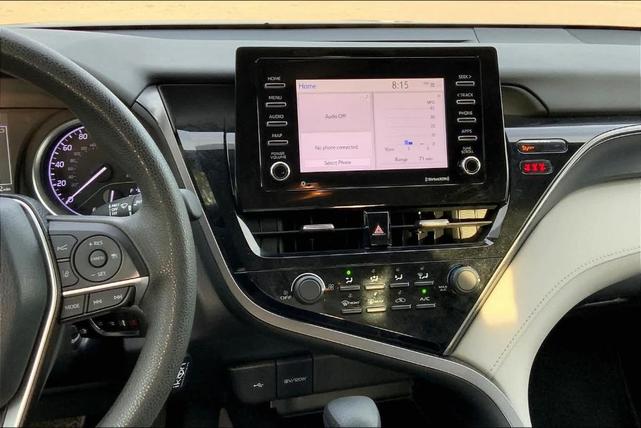 2021 toyota camry le