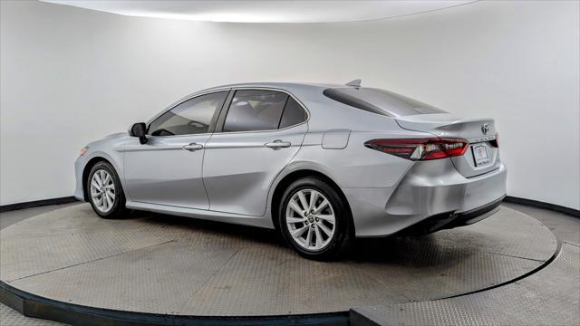 2021 toyota camry le