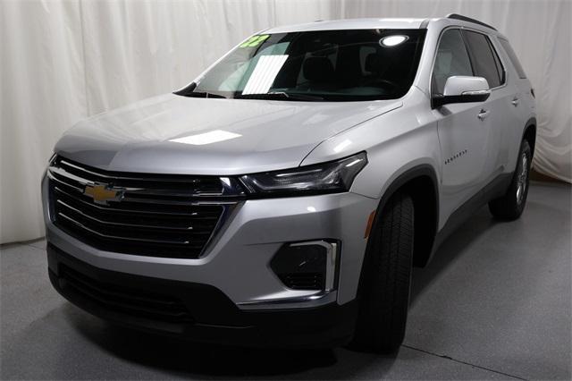 2022 chevrolet traverse lt cloth