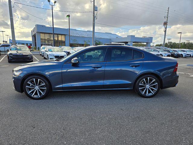 2022 volvo s60 t5 momentum