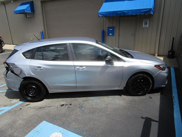 2018 subaru impreza 2.0i