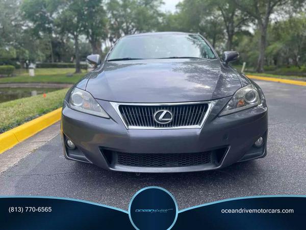 2012 lexus is in co bluffs, iowa