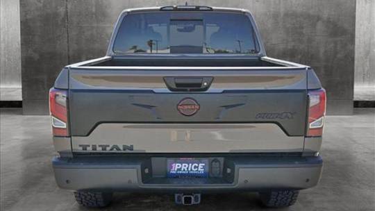 2024 nissan titan pro-4x