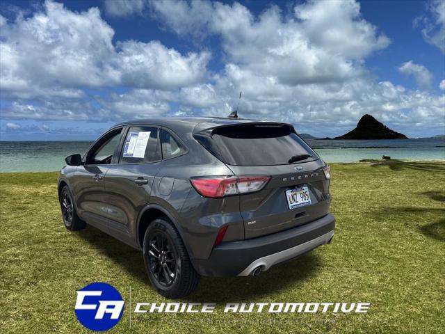 2020 ford escape se