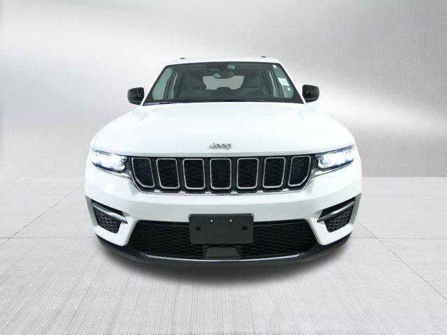 2022 jeep grand cherokee laredo