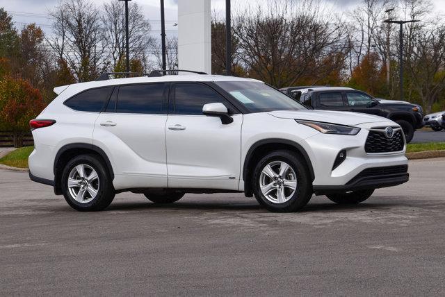 2022 toyota highlander hybrid le