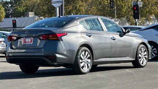 2025 Nissan Altima