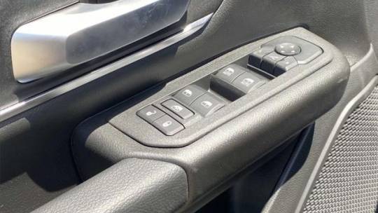 new 2025 ram 1500 big horn crew cab 5'7" box 4wd