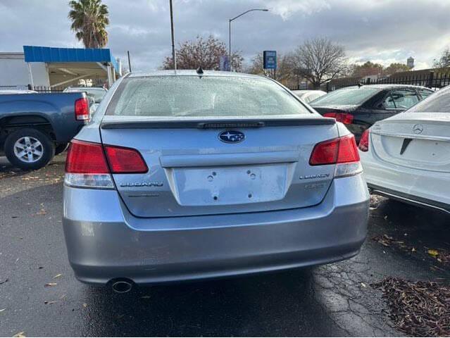 2012 subaru legacy premium