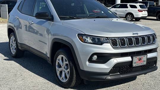 2024 Jeep Compass latitude