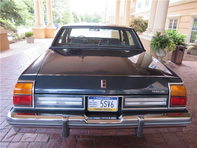 delta 88 royale brougham / 56k orig mi / 100 pics / exc cond / never in winter