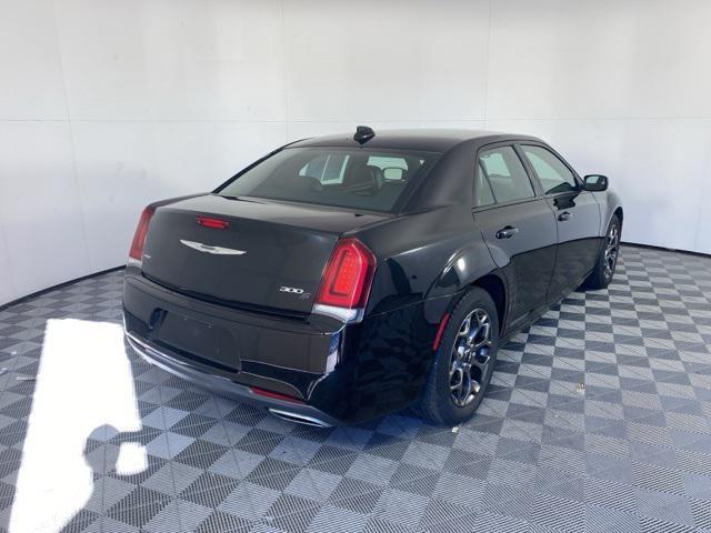 2015 chrysler 300 s
