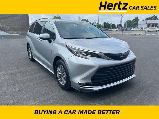 2023 toyota sienna xle 8 passenger