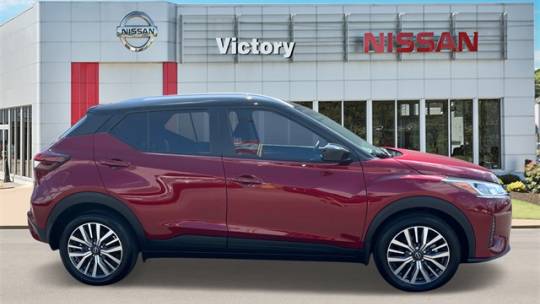 2023 nissan kicks sv