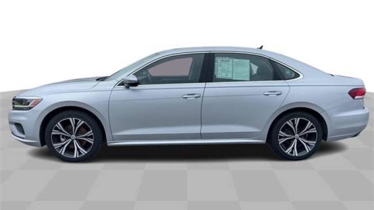 2021 Volkswagen Passat (North America and China) 2.0t se