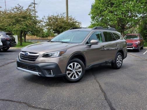 2022 subaru outback premium in macomb, michigan