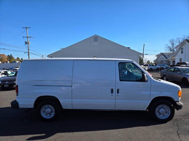2005 ford e150 cargo