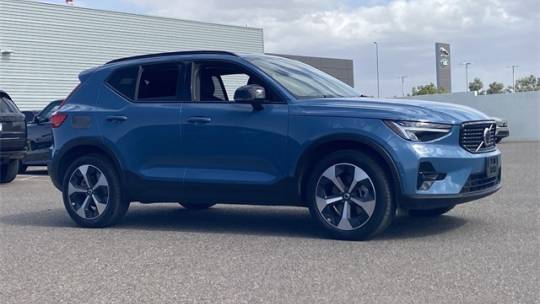 2024 Volvo XC40