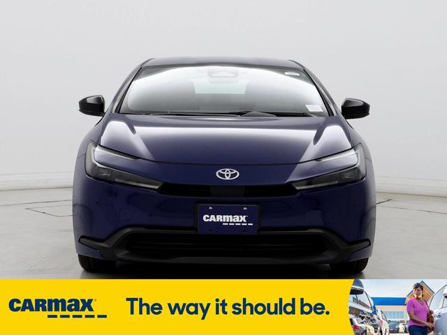 2023 toyota prius le