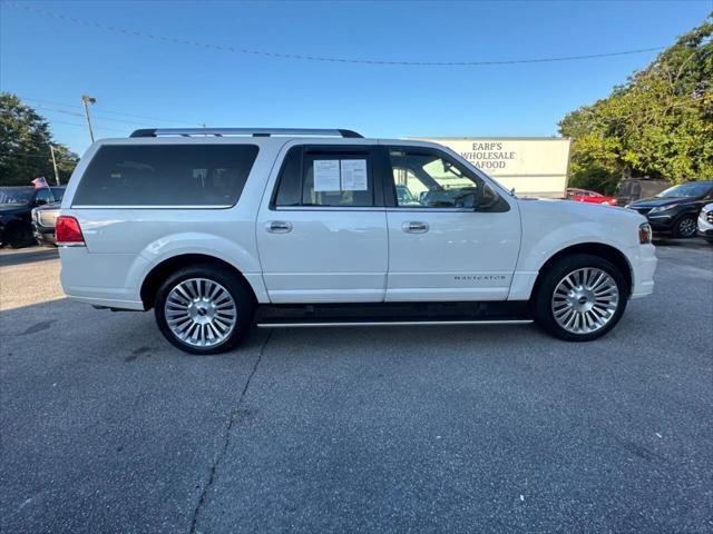 2015 lincoln navigator base