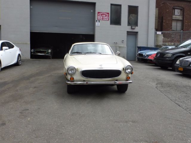 1970 volvo 1800e runs and drives for restoration low reserve