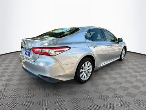 2018 toyota camry xle in gulfport, mississippi