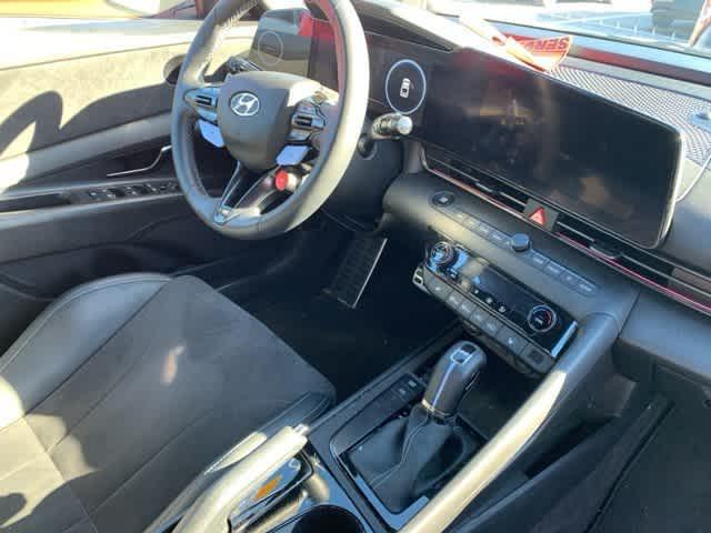 2023 hyundai elantra se