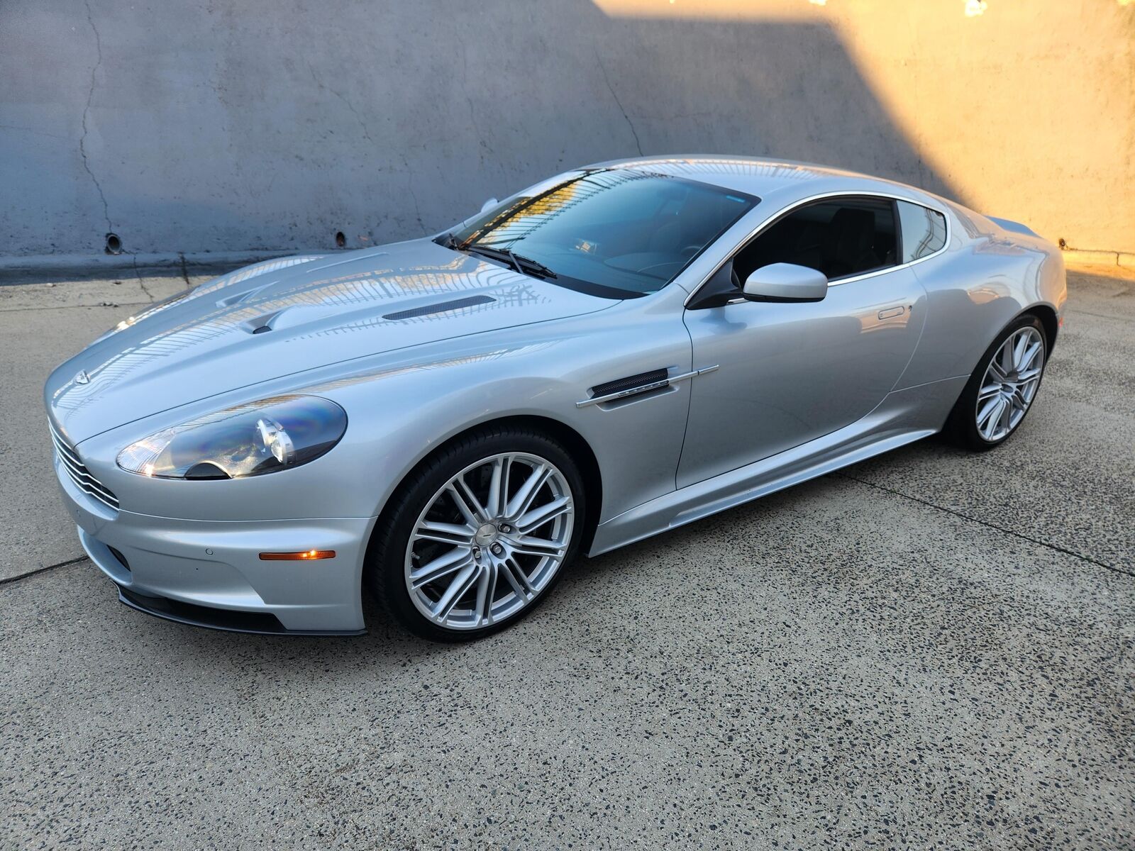 2009 aston martin dbs v12 manual