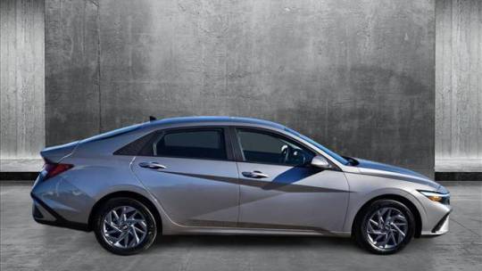 2024 Hyundai Elantra
