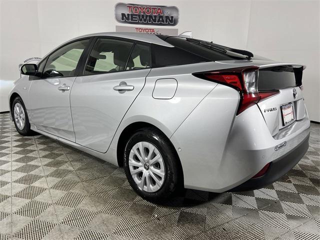 2021 toyota prius le