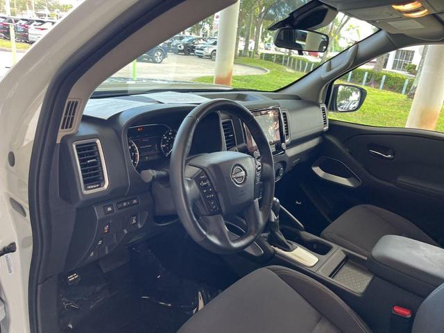 2024 nissan frontier sv