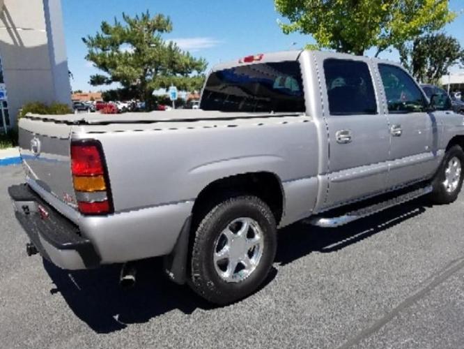 2005 gmc sierra 1500 denali awd 4dr crew cab denali sb for sale in hollister, idaho