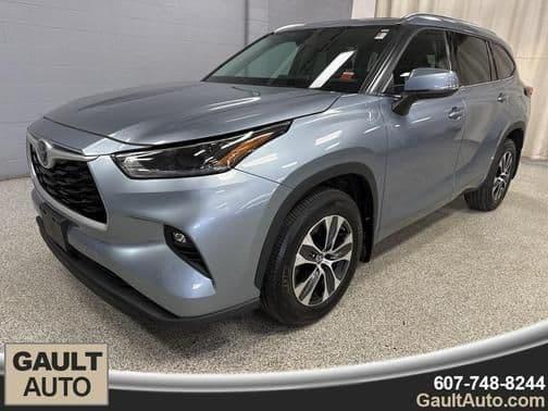 2021 toyota highlander xle 4dr all-wheel drive in campville, new york