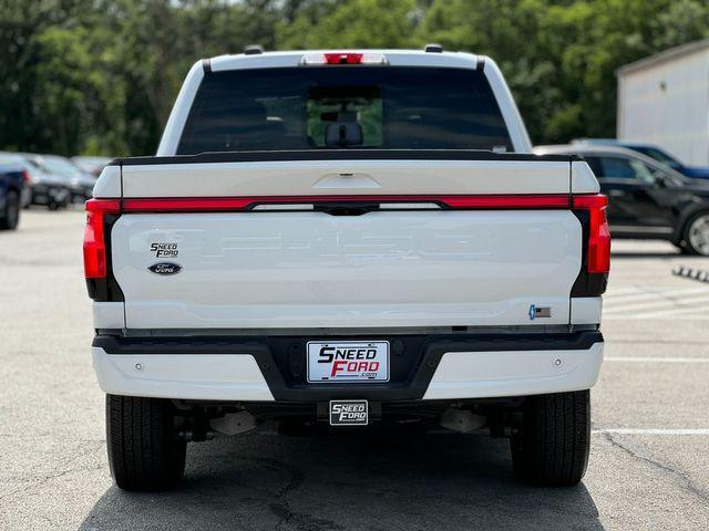 2022 ford f-150 lightning lariat