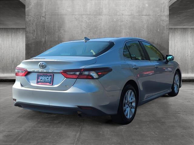 2021 toyota camry le