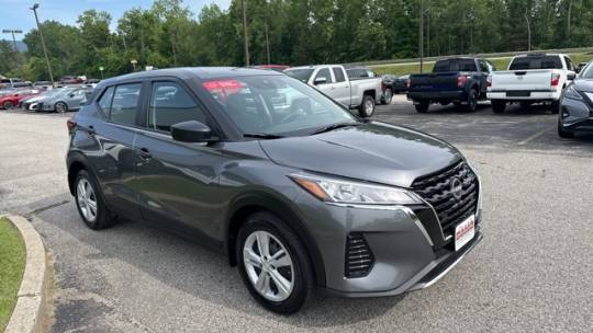 2023 nissan kicks s
