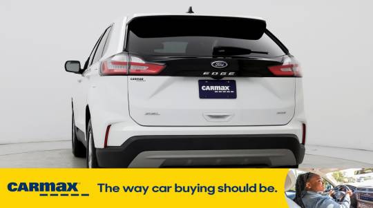 2023 Ford Edge