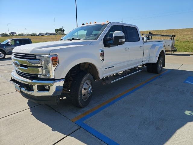 2019 ford f-350 lariat