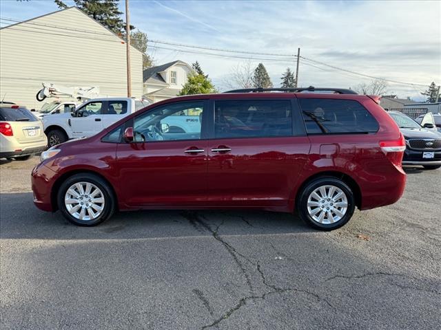 2011 toyota sienna xle