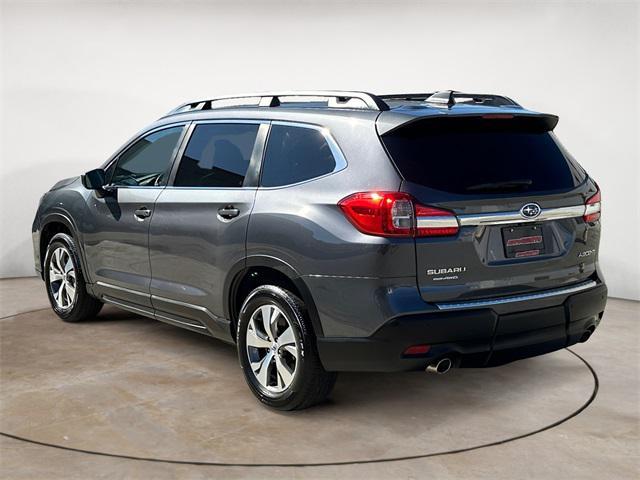 2022 subaru ascent premium 8-passenger