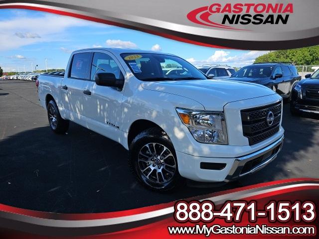 2023 nissan titan sv