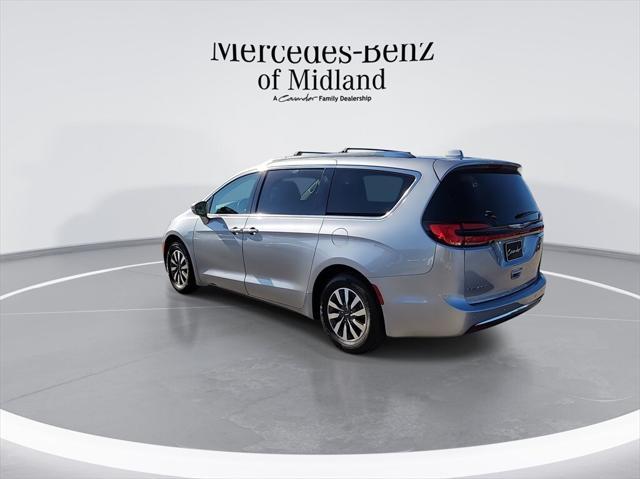2021 chrysler pacifica touring l