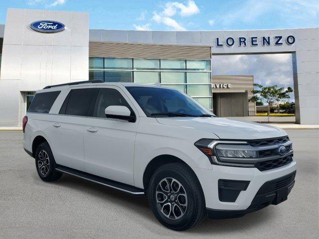 2022 ford expedition max xlt