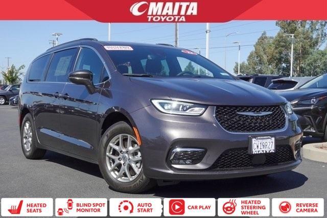 2022 chrysler pacifica touring