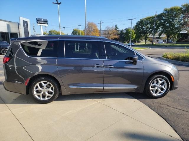 2018 chrysler pacifica touring-l plus