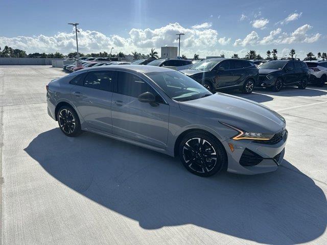 2022 kia k5 gt-line
