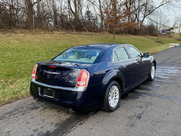 2012 chrysler 300 in saint louis, missouri