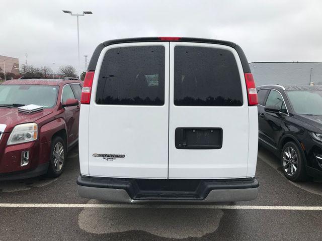2019 chevrolet express 3500 lt