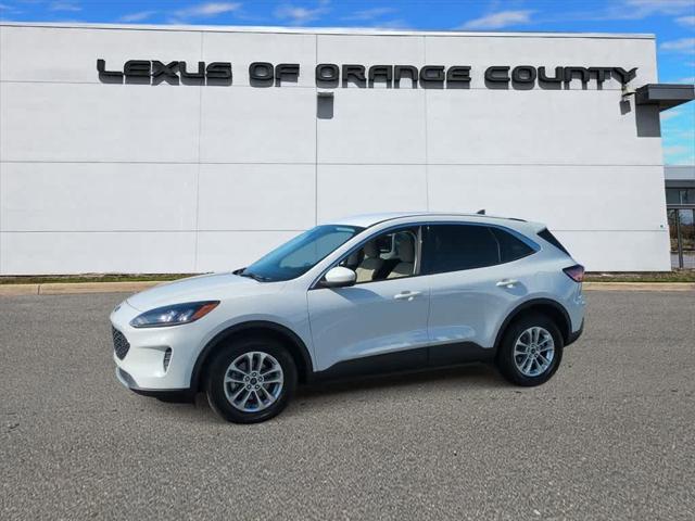 2021 ford escape se
