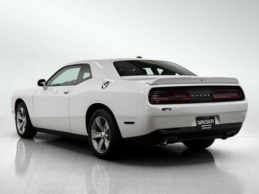 2018 dodge challenger sxt in burnsville, minnesota